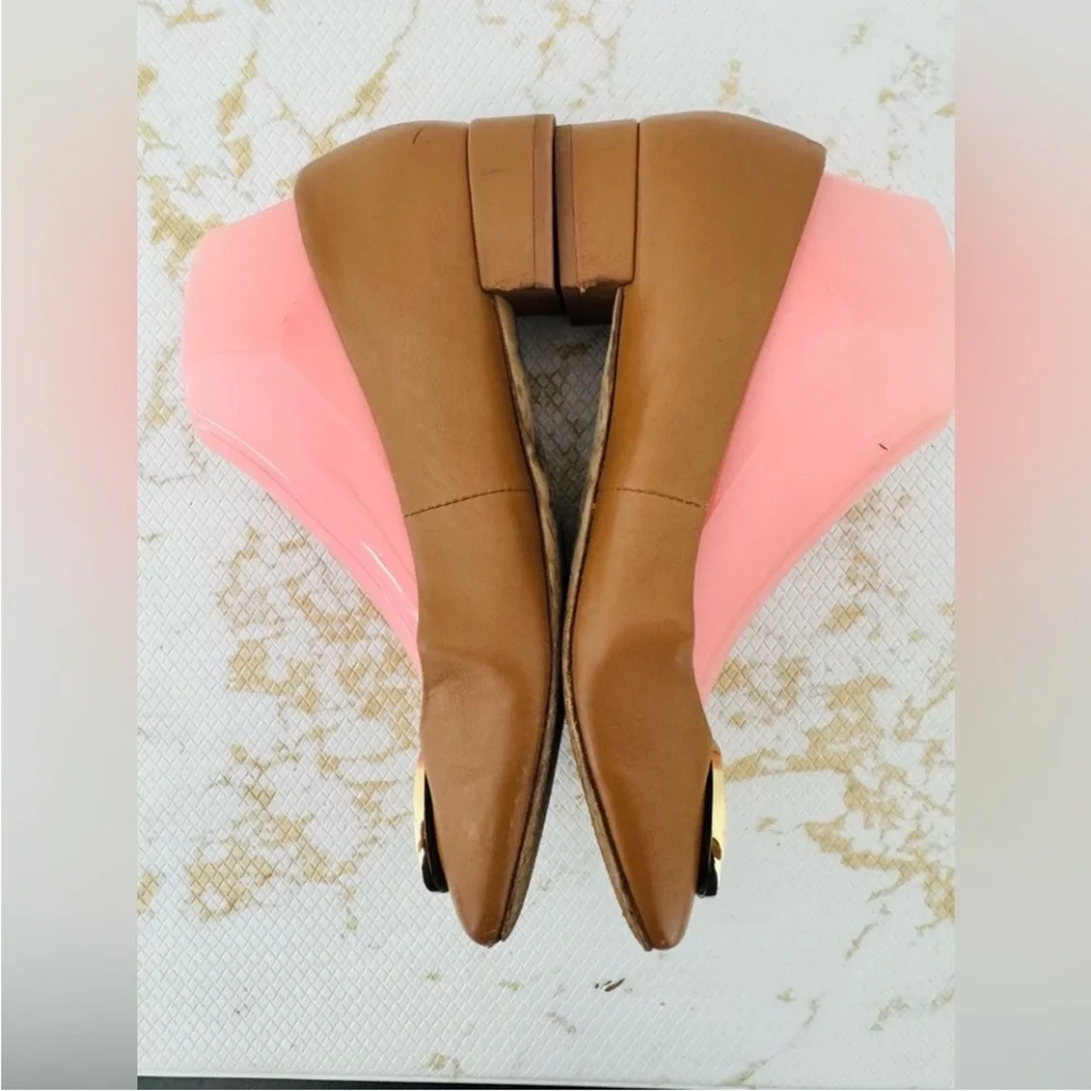 Tory Burch Chelsea Caramel Tan Leather Pump Block Heel Gold Logo Sz 7 EUC
